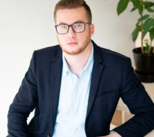 Артём Гребенников.jpg Артём Гребенников.jpg